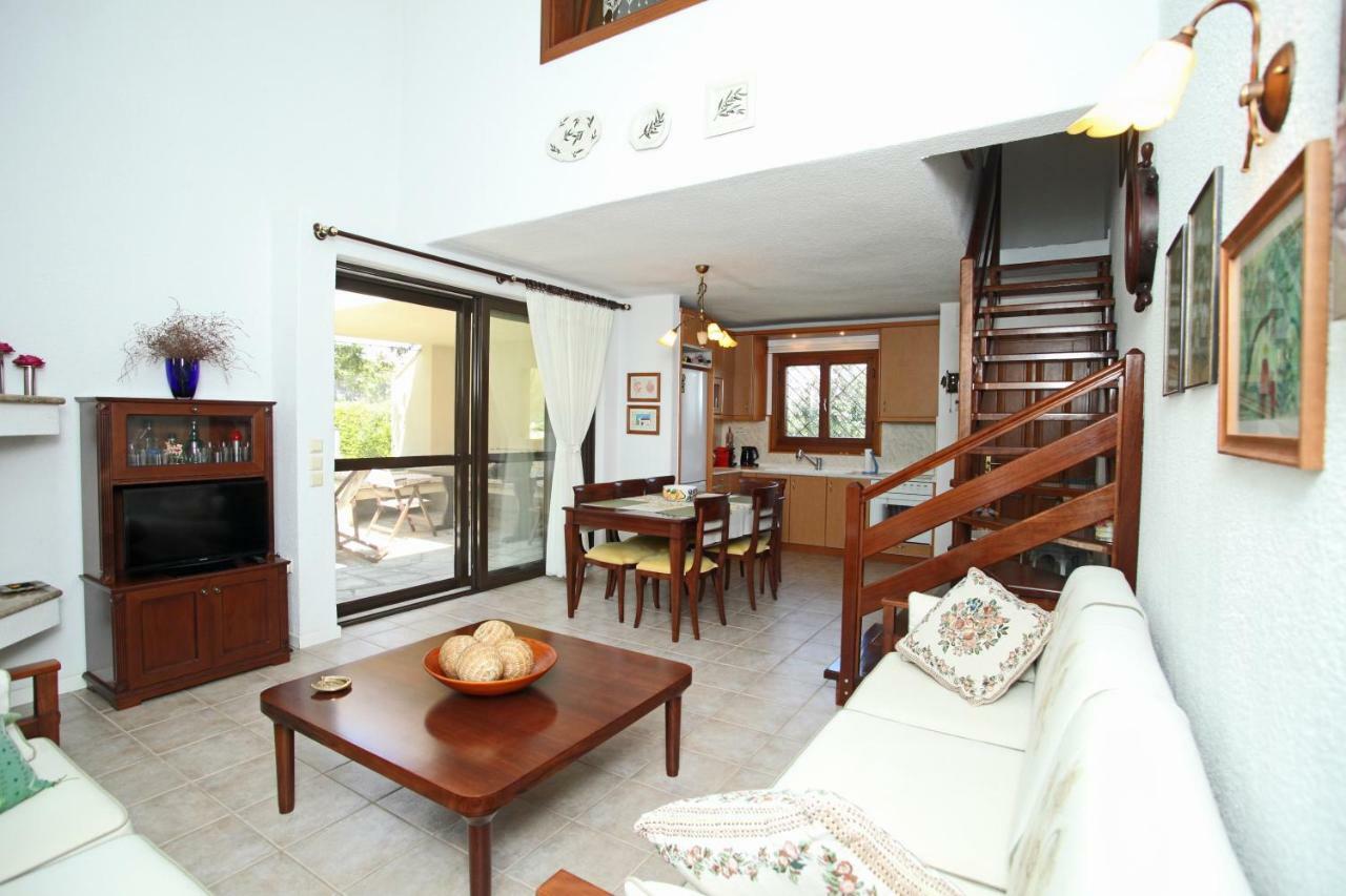 Villa Sanni Retreat By Luxlikehome Sani  Bagian luar foto