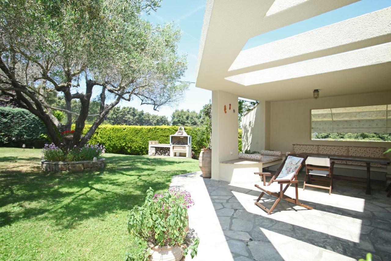 Villa Sanni Retreat By Luxlikehome Sani  Bagian luar foto